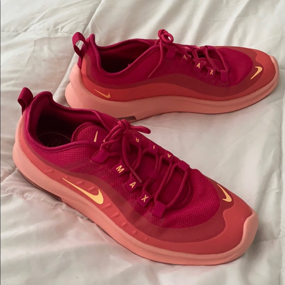 Women’s Nike Air Max